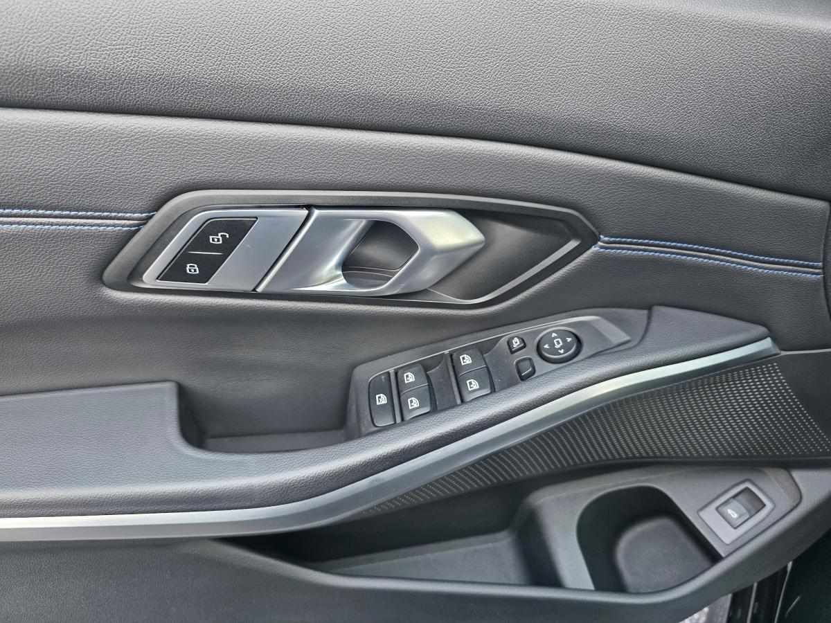 bmw-serie-3-2023-diesel-1995cc