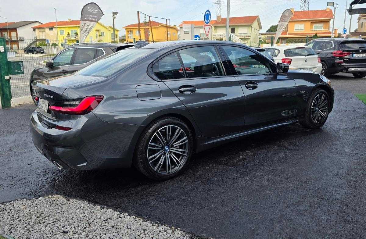 bmw-serie-3-2022-hibrido-a-gasolina-1998cc