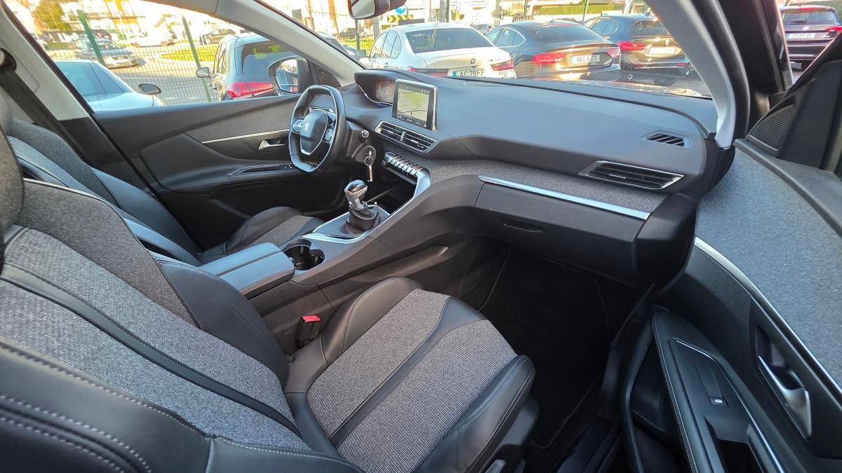 peugeot-3008-2019-diesel-1499cc