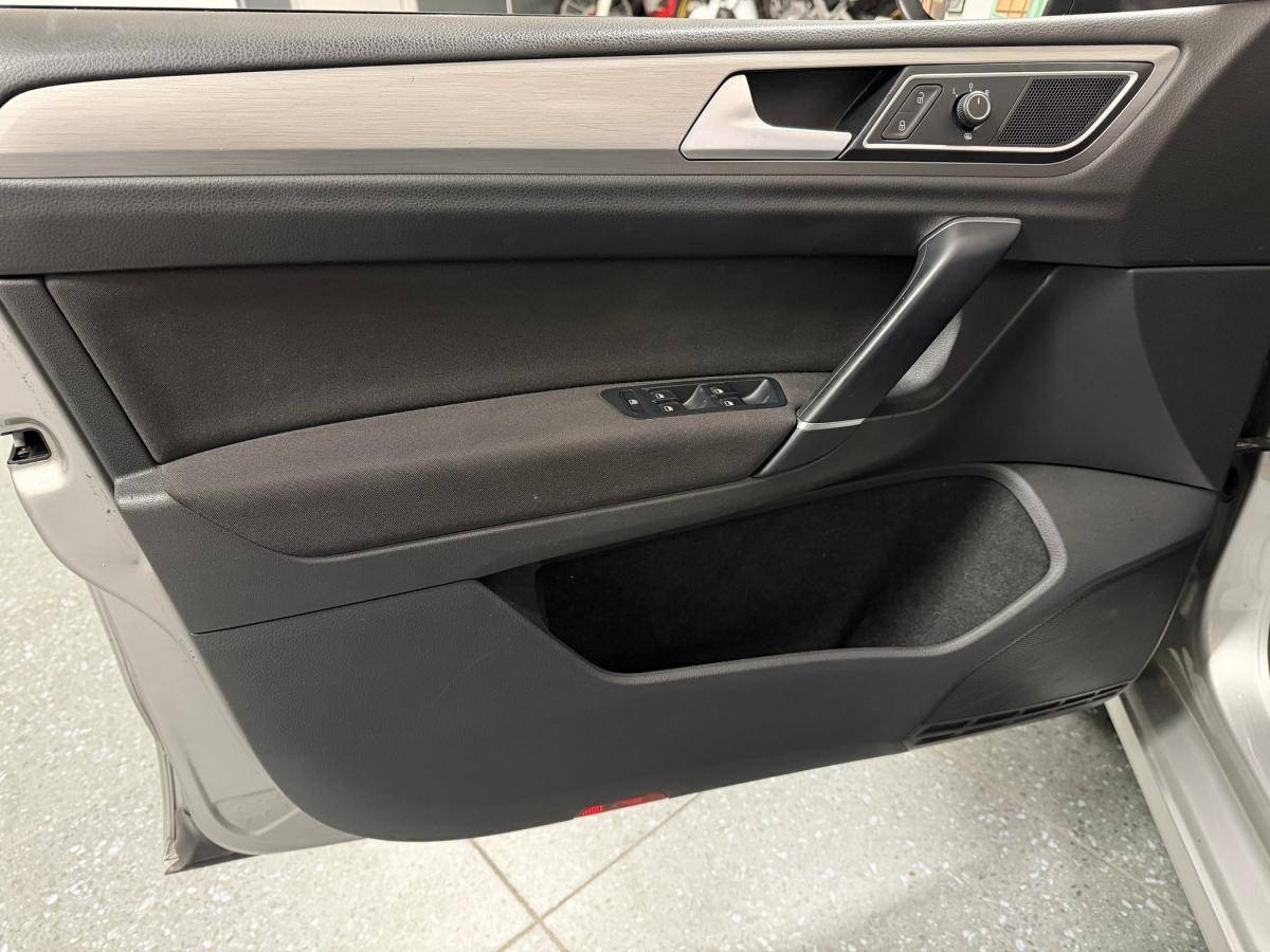 volkswagen-golf-2015-diesel-1598cc