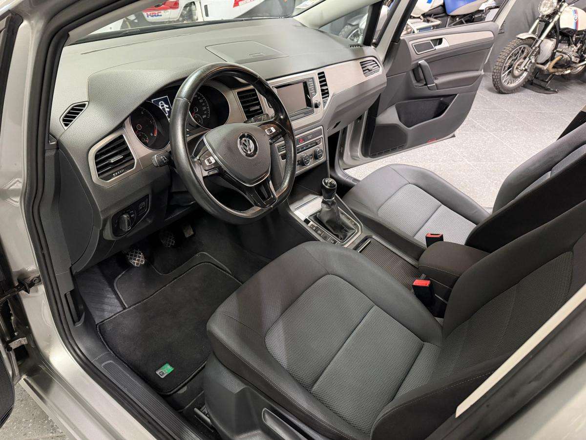 volkswagen-golf-2015-diesel-1598cc