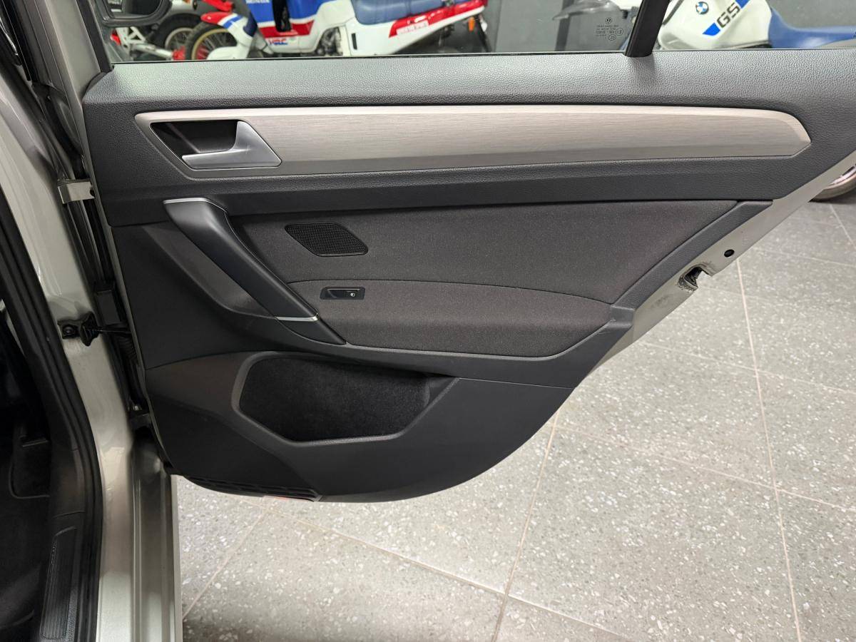 volkswagen-golf-2015-diesel-1598cc
