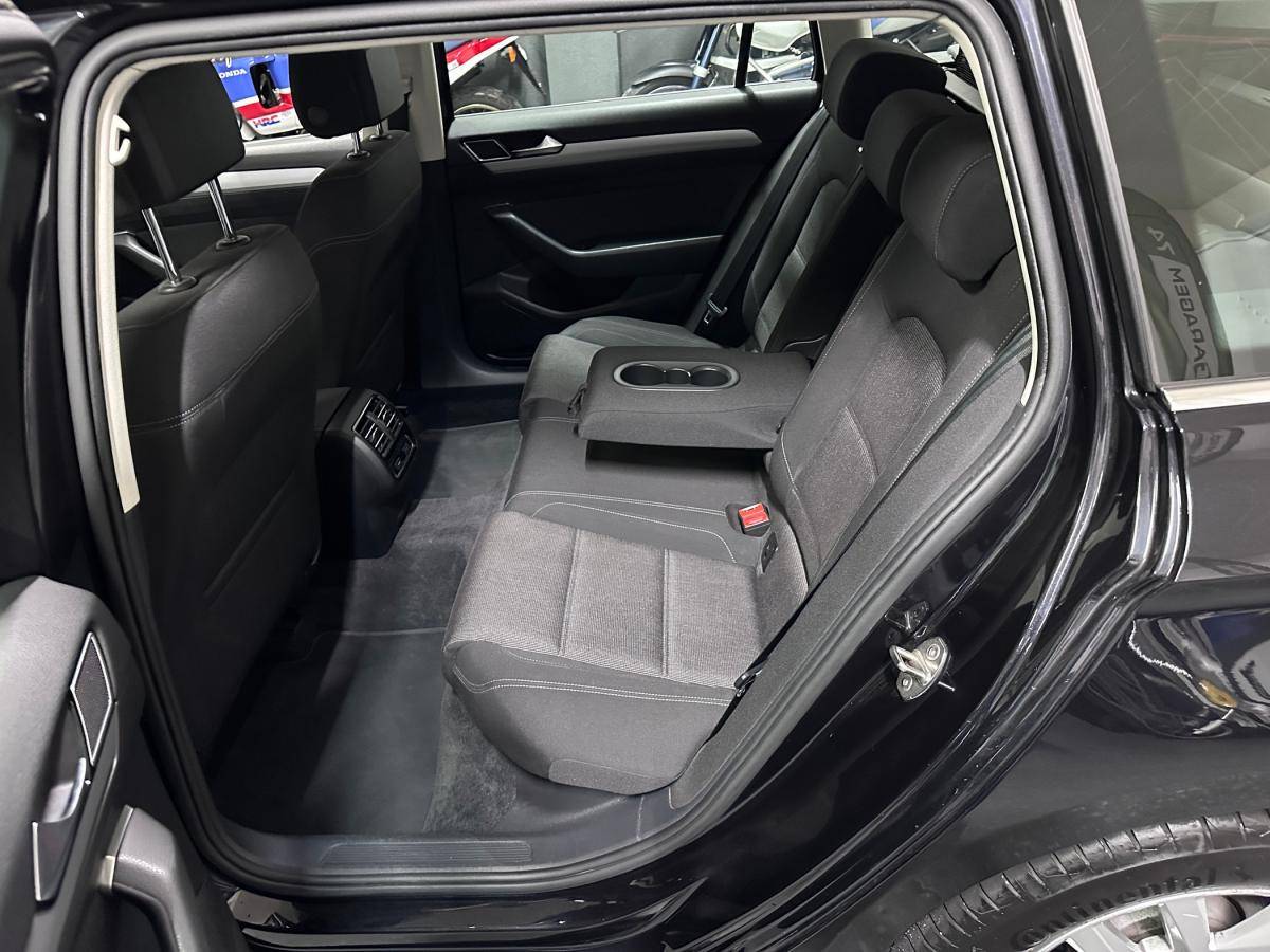 volkswagen-passat-variant-2016-diesel-1968cc
