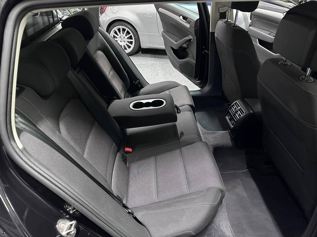 volkswagen-passat-variant-2016-diesel-1968cc
