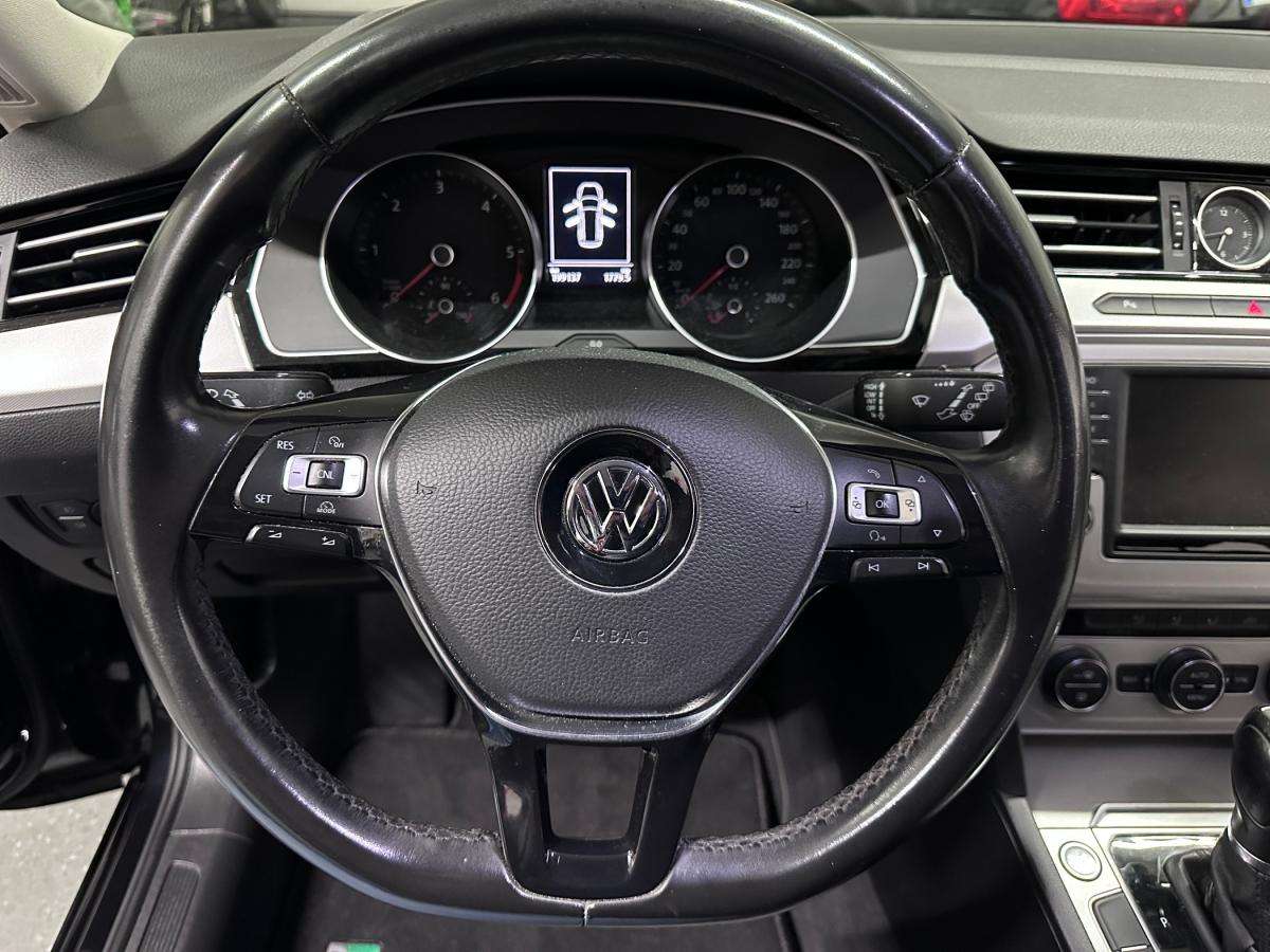 volkswagen-passat-variant-2016-diesel-1968cc