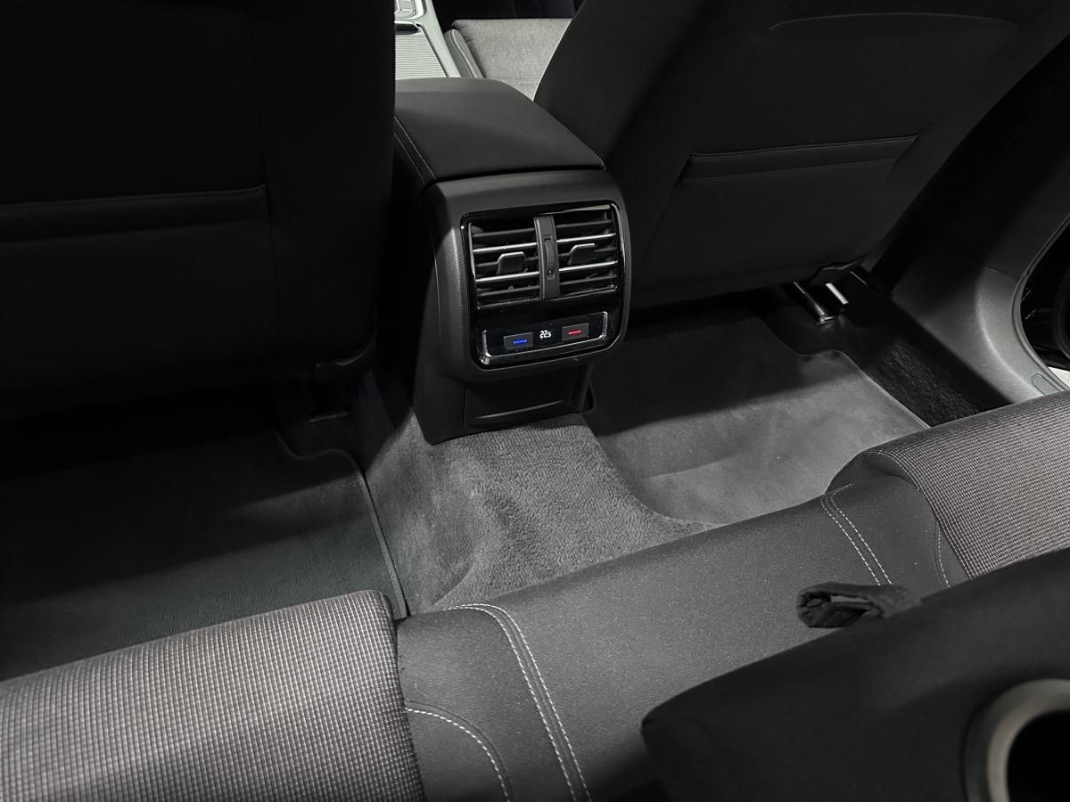 volkswagen-passat-variant-2016-diesel-1968cc