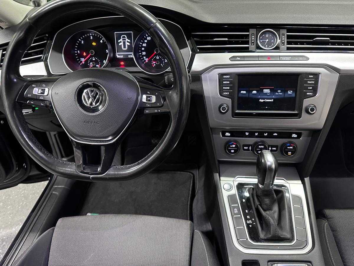 volkswagen-passat-variant-2016-diesel-1968cc