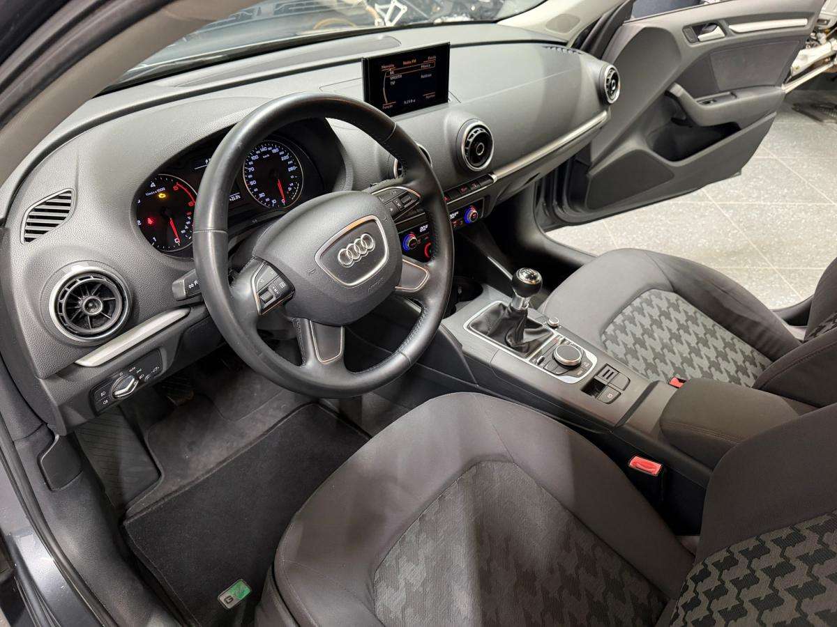 audi-a3-sportback-2015-diesel-1598cc