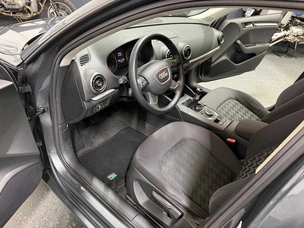 audi-a3-sportback-2015-diesel-1598cc