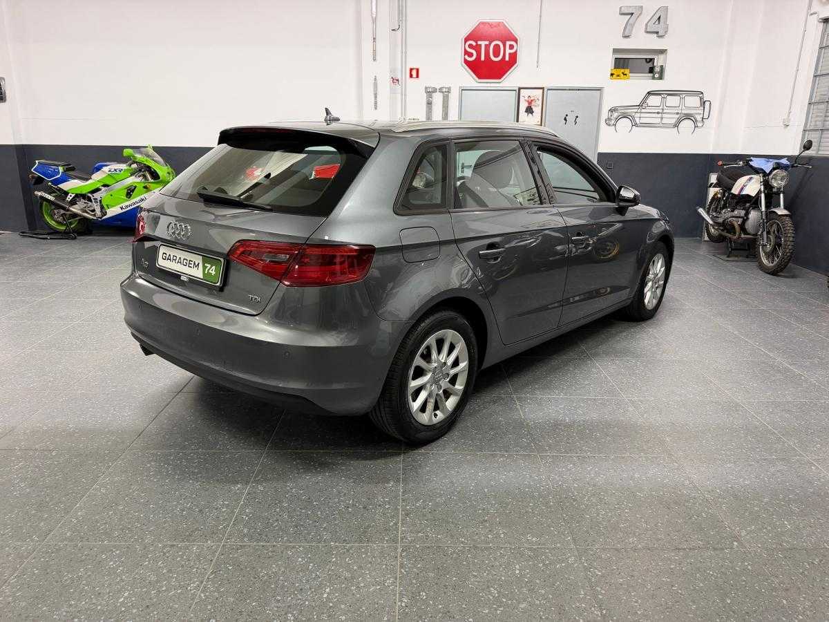 audi-a3-sportback-2015-diesel-1598cc
