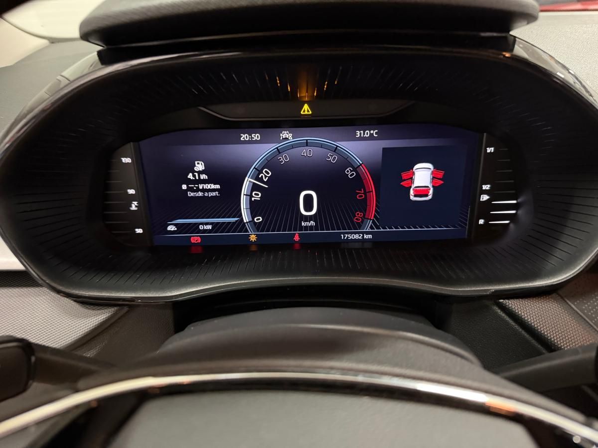 skoda-fabia-2022-gasolina-999cc