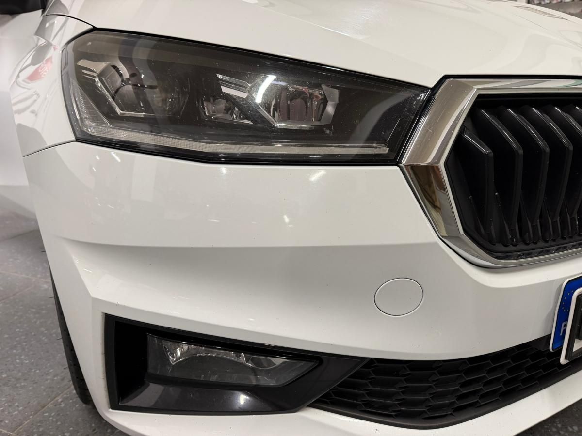 skoda-fabia-2022-gasolina-999cc