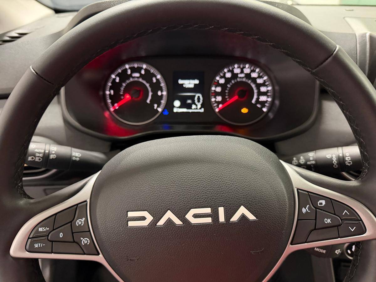 dacia-sandero-2025-gasolina-999cc