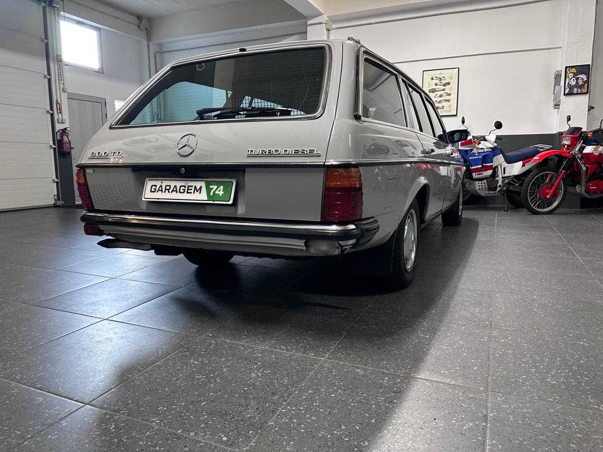 mercedes-benz-w123-1982-diesel-2998cc