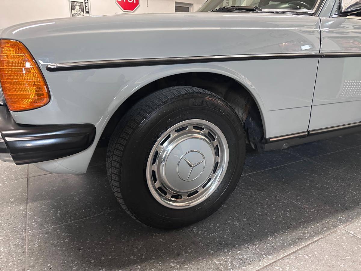 mercedes-benz-w123-1982-diesel-2998cc