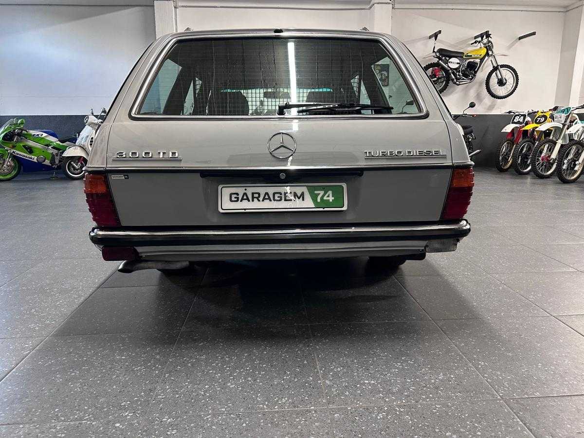 mercedes-benz-w123-1982-diesel-2998cc