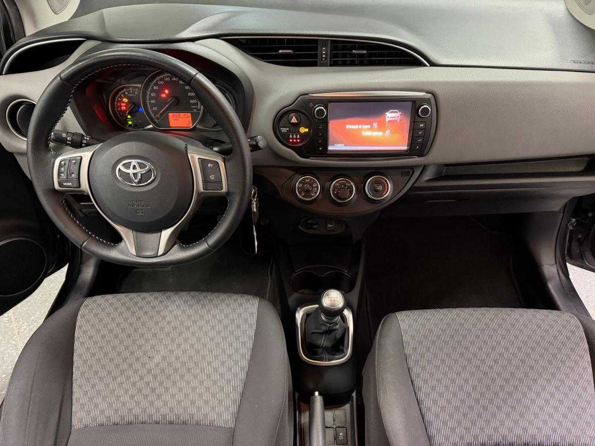 toyota-yaris-2014-gasolina-1329cc