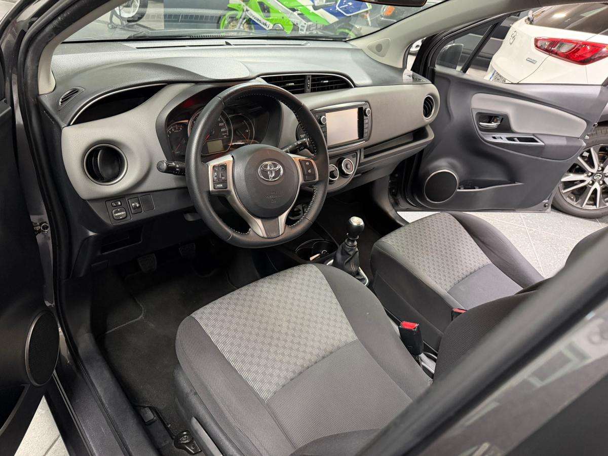toyota-yaris-2014-gasolina-1329cc