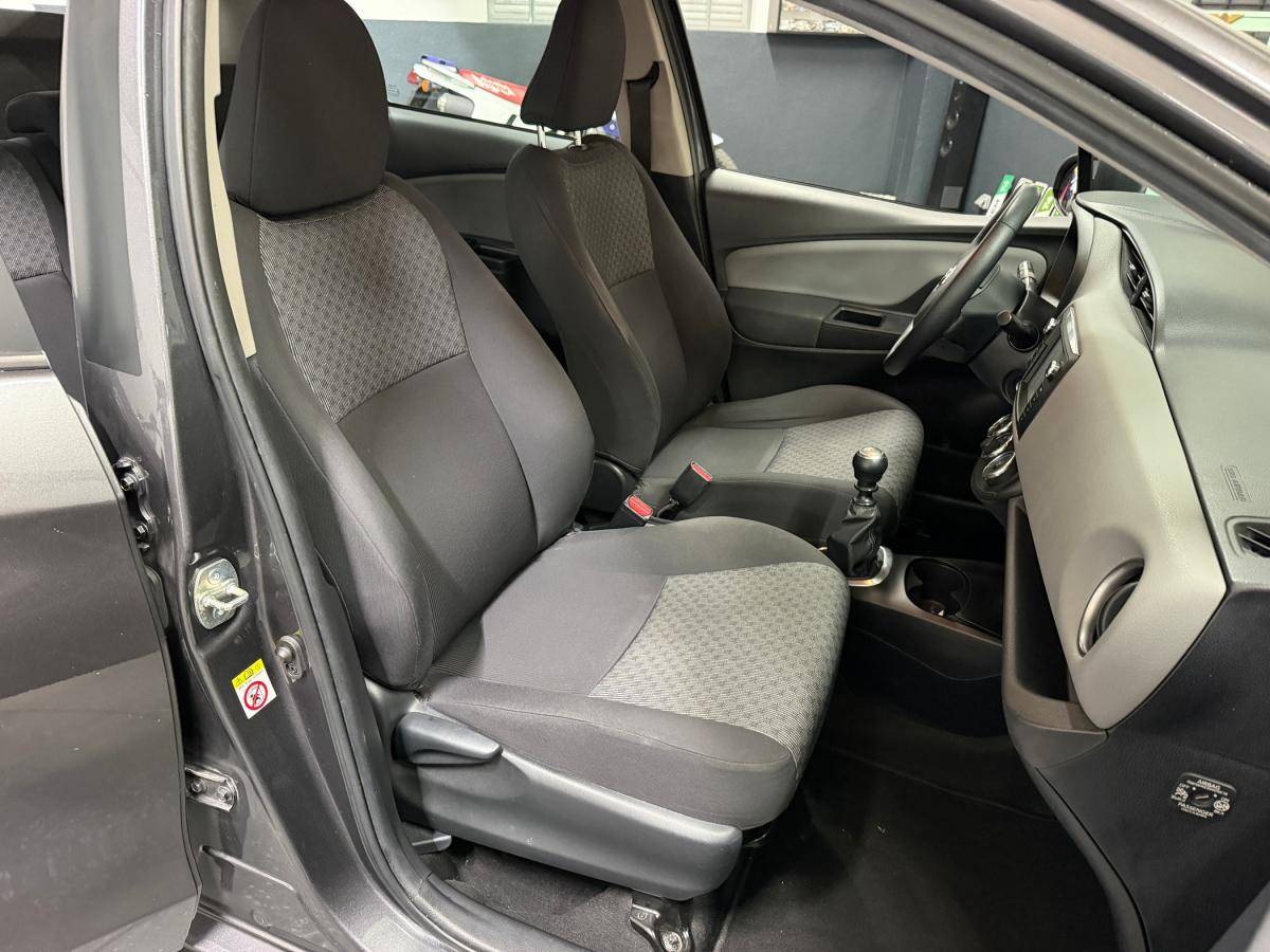 toyota-yaris-2014-gasolina-1329cc