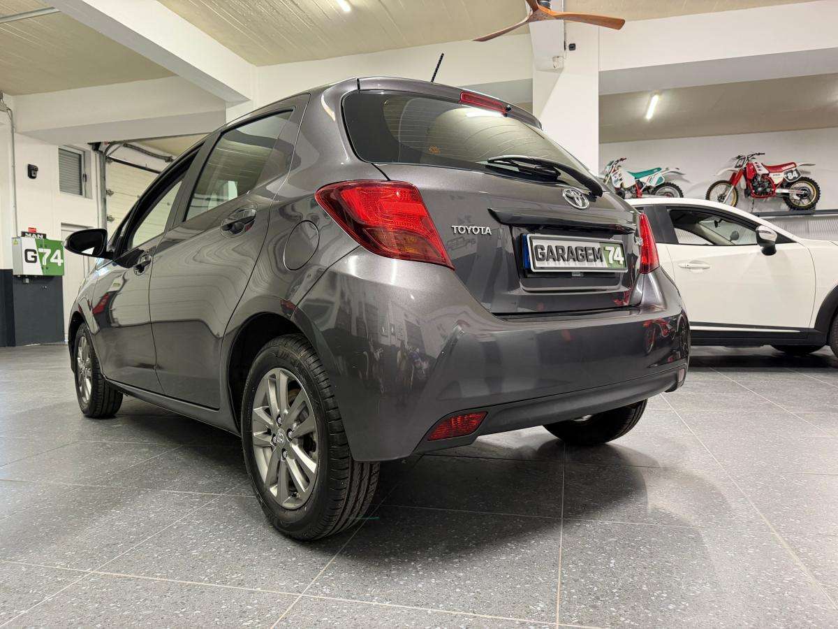 toyota-yaris-2014-gasolina-1329cc