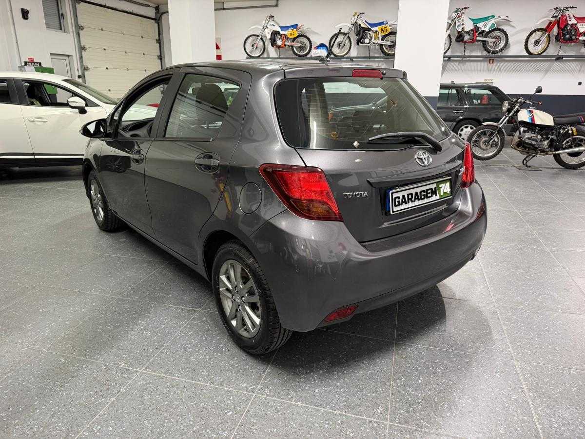 toyota-yaris-2014-gasolina-1329cc