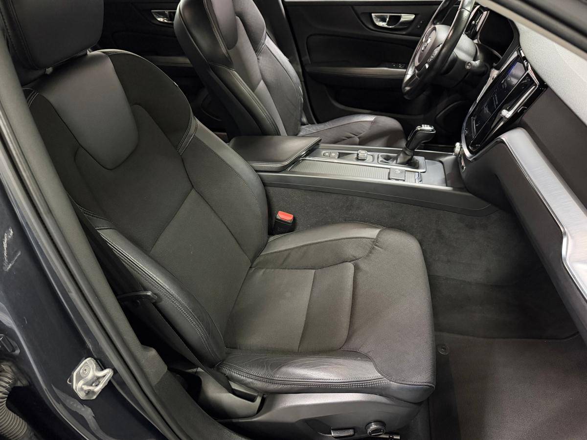 volvo-v60-2019-diesel-1969cc