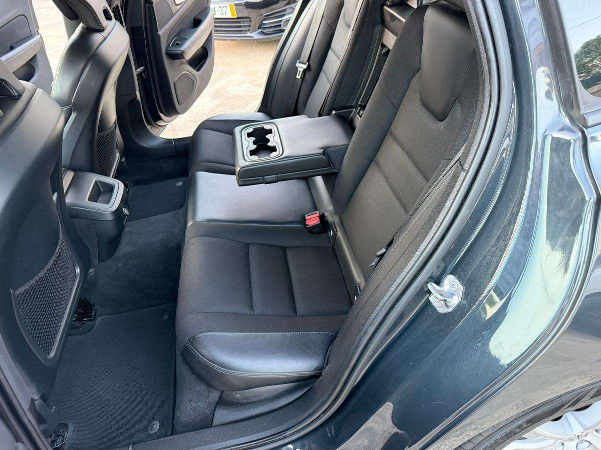 volvo-v60-2019-diesel-1969cc