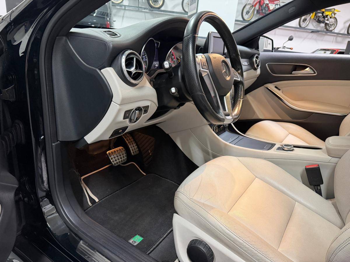 mercedes-benz-gla-2015-diesel-2143cc
