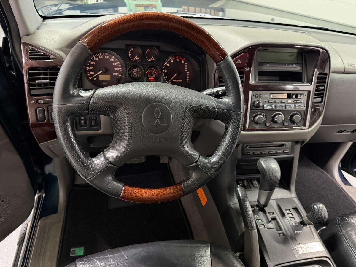 mitsubishi-pajero-2000-diesel-3200cc