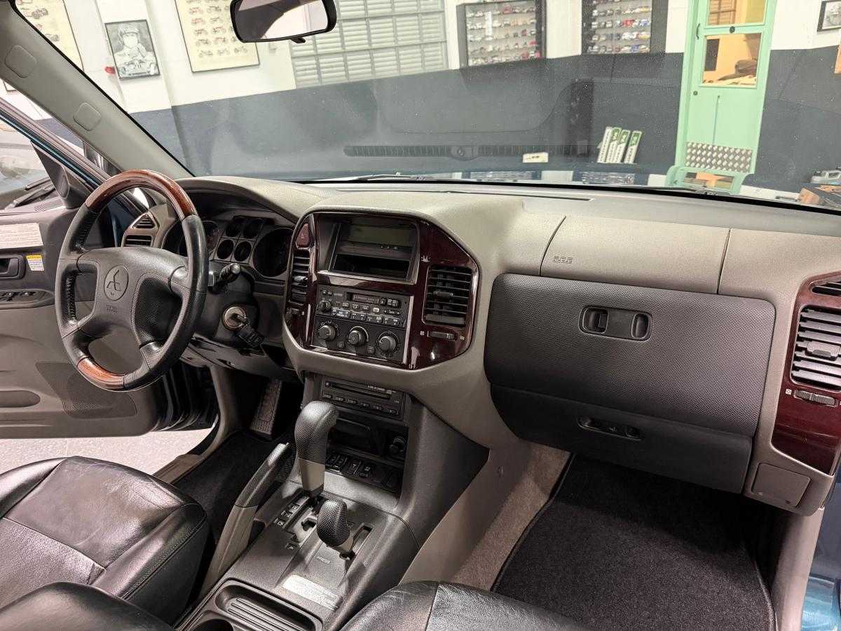 mitsubishi-pajero-2000-diesel-3200cc