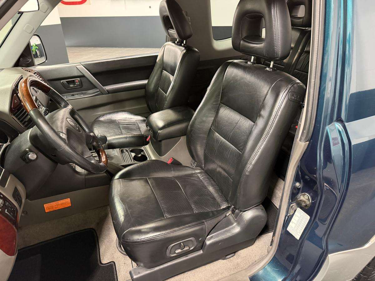 mitsubishi-pajero-2000-diesel-3200cc