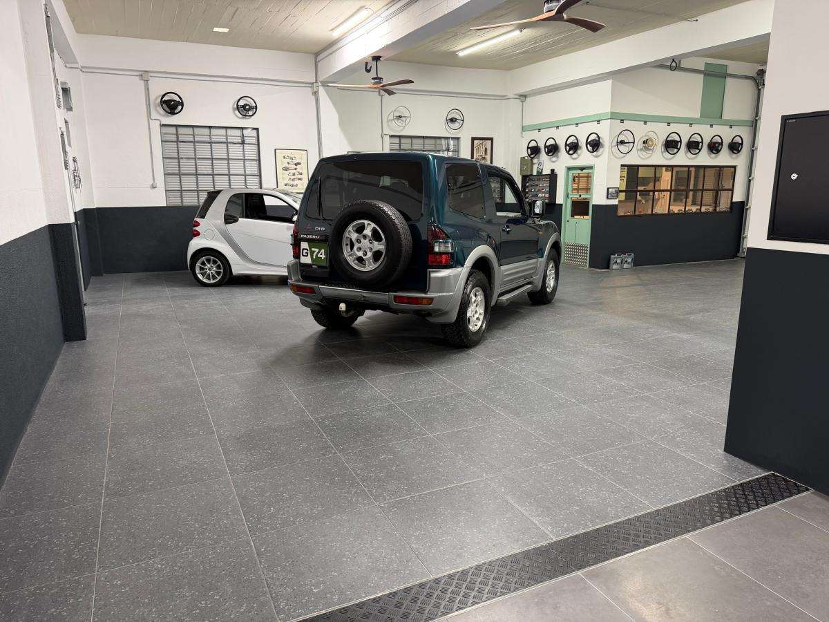 mitsubishi-pajero-2000-diesel-3200cc