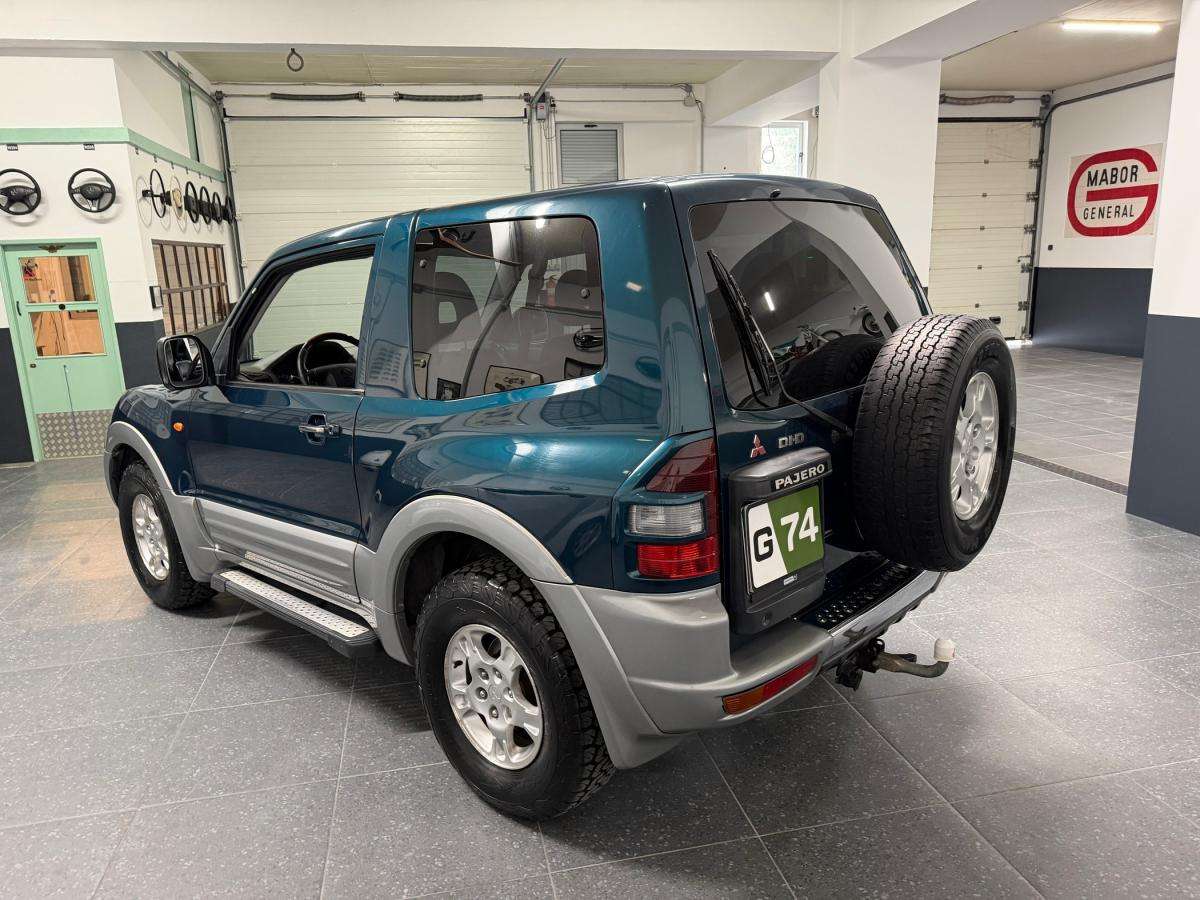 mitsubishi-pajero-2000-diesel-3200cc
