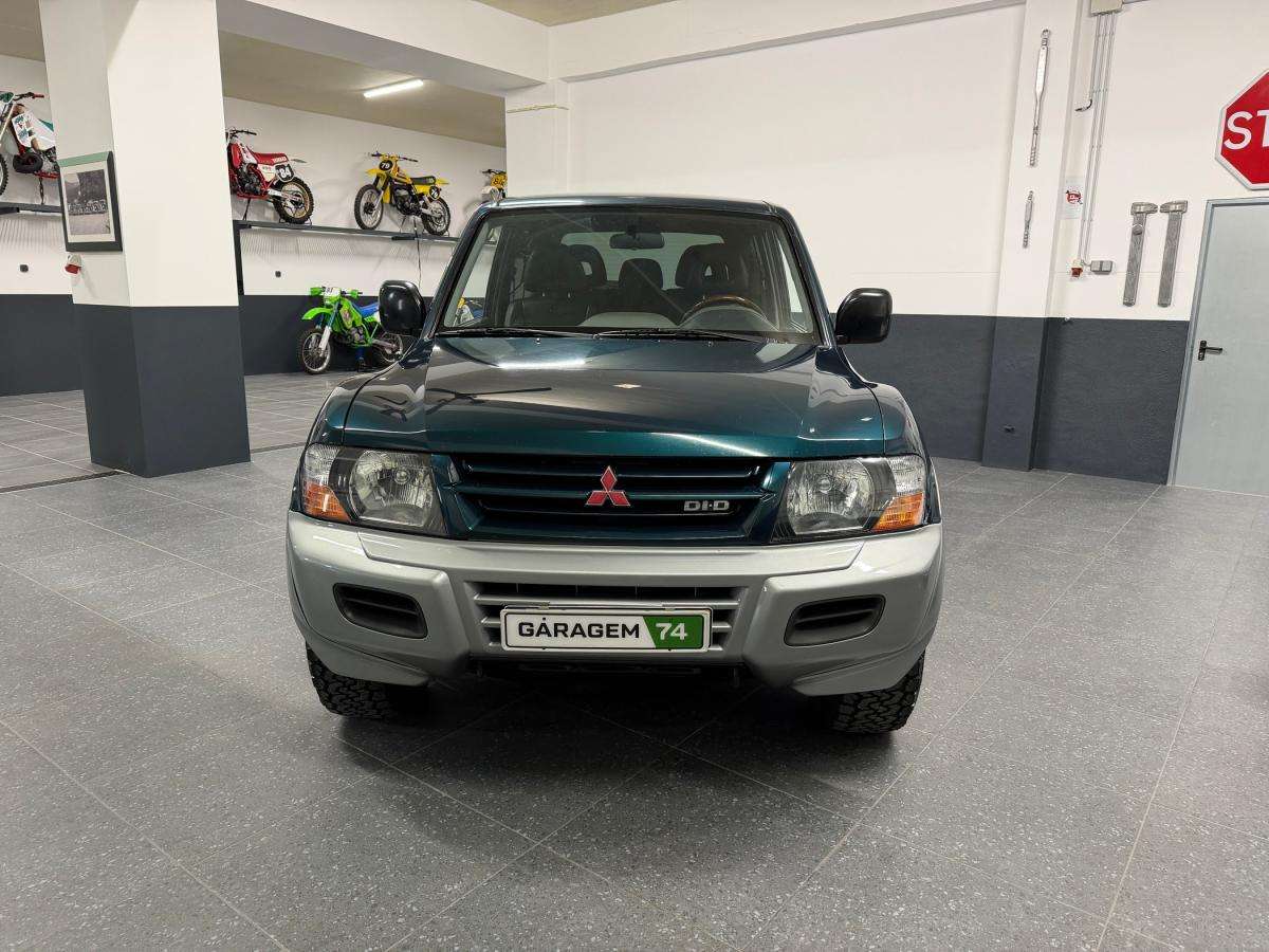 mitsubishi-pajero-2000-diesel-3200cc
