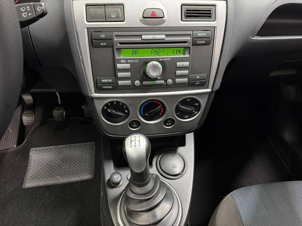 ford-fiesta-2007-gasolina-1242cc