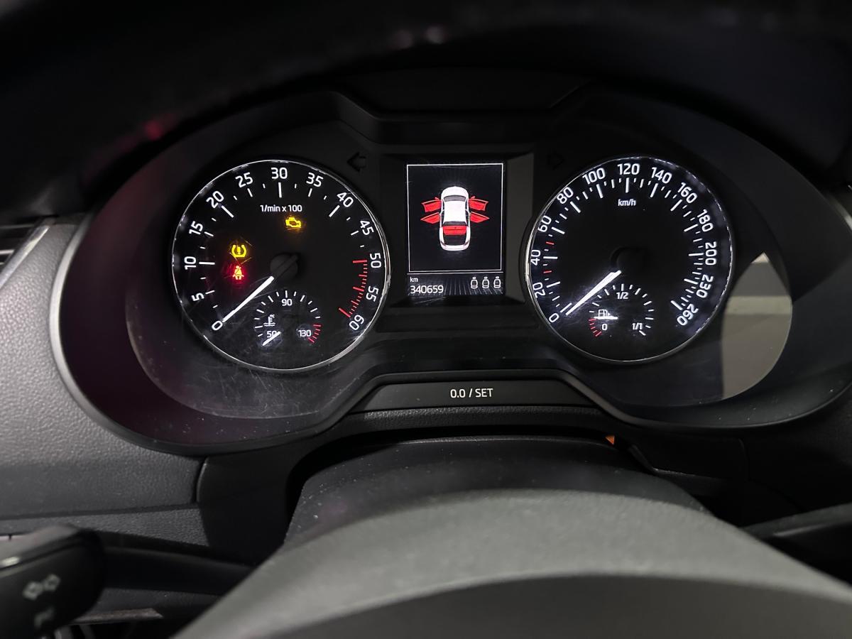 skoda-octavia-2016-diesel-1968cc