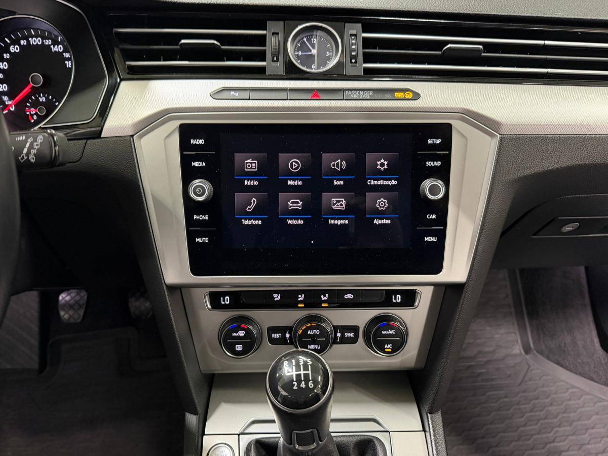 volkswagen-passat-variant-2018-diesel-1598cc