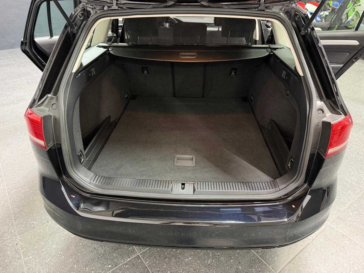 volkswagen-passat-variant-2018-diesel-1598cc