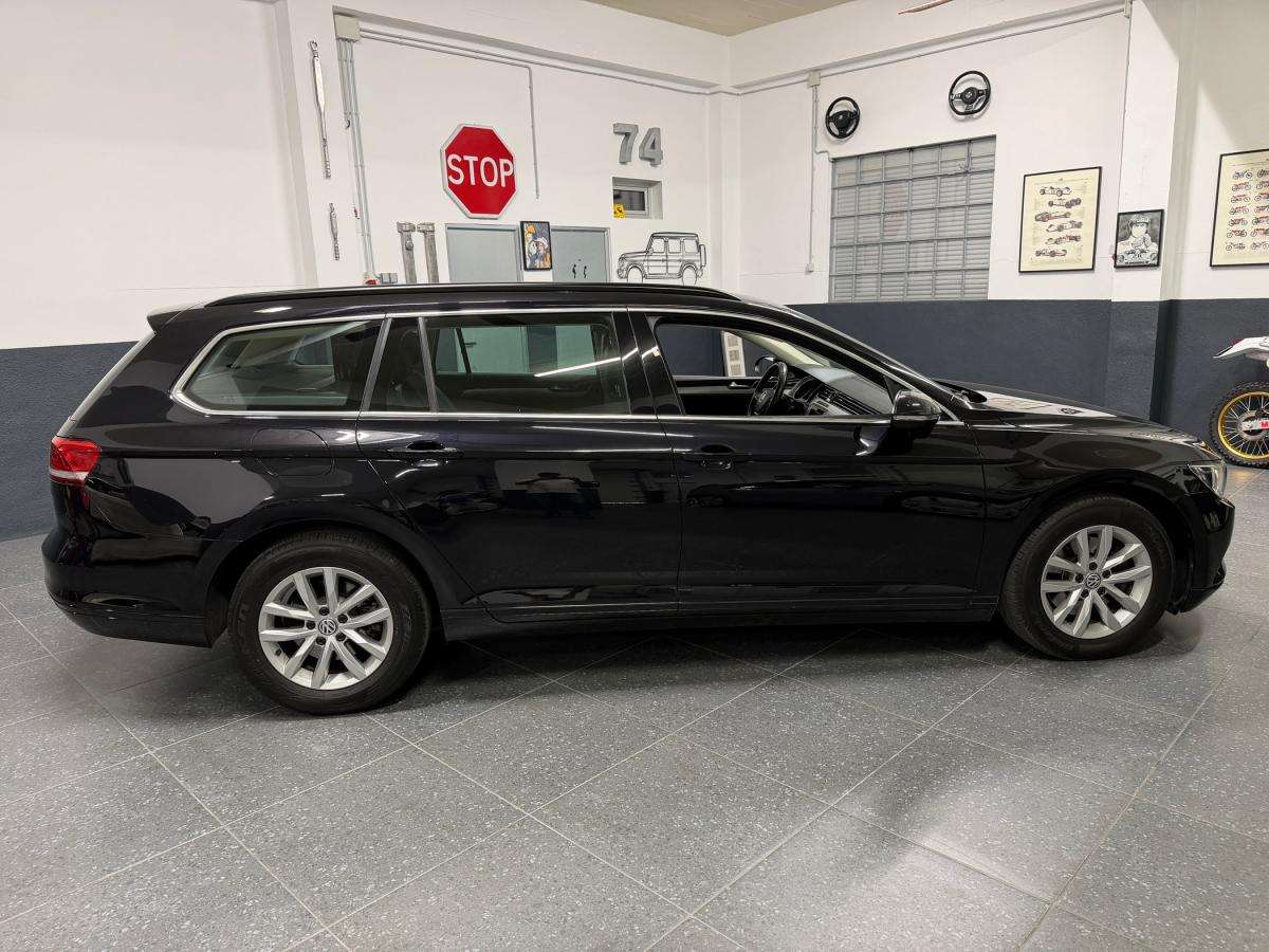 volkswagen-passat-variant-2018-diesel-1598cc