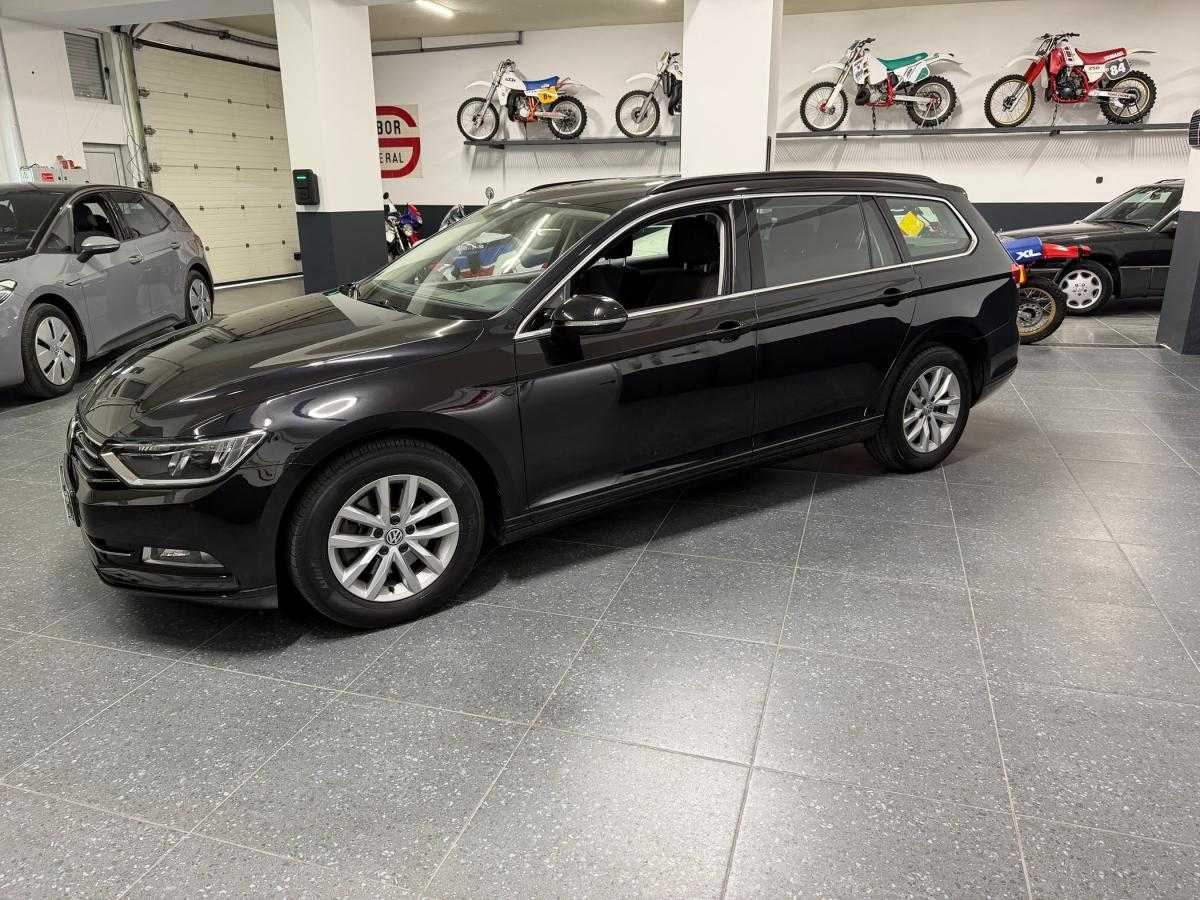 volkswagen-passat-variant-2018-diesel-1598cc