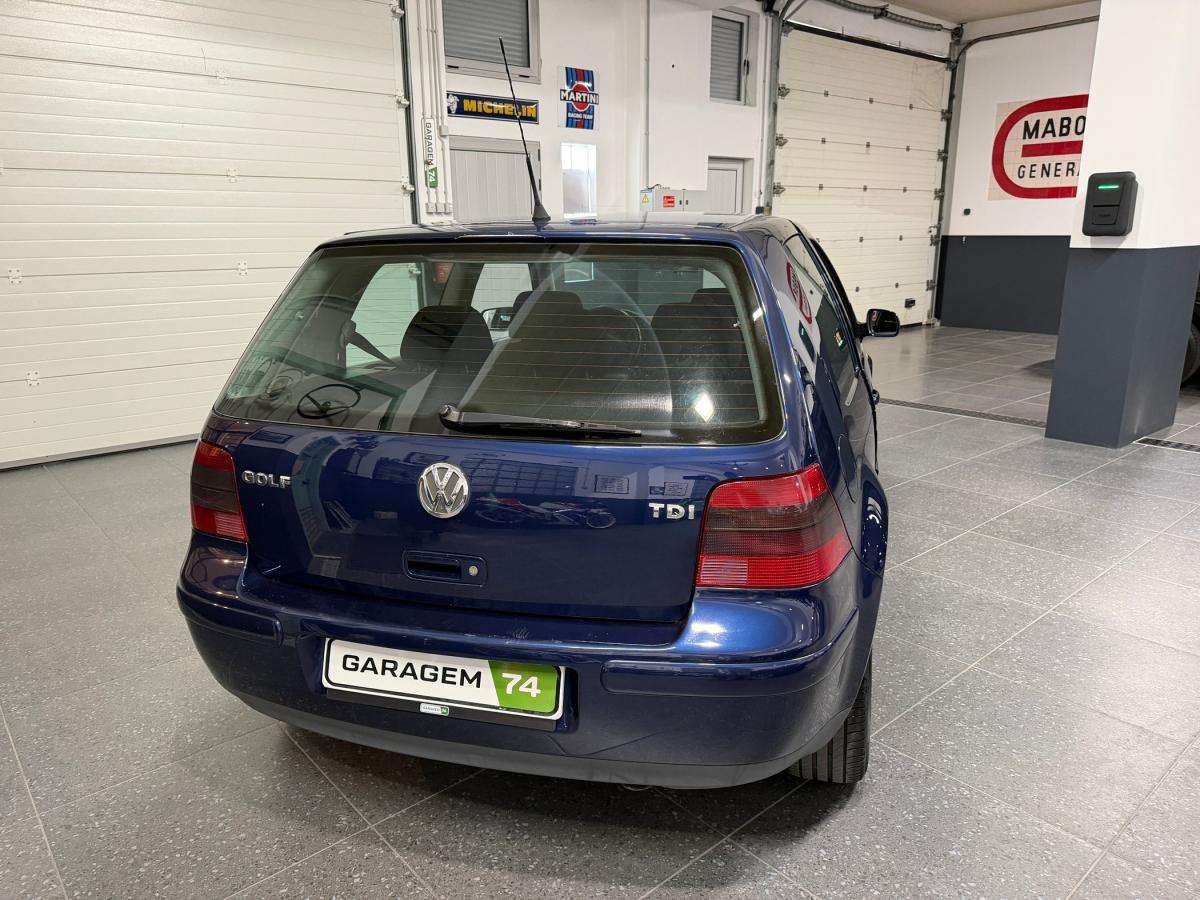 volkswagen-golf-2003-diesel-1896cc