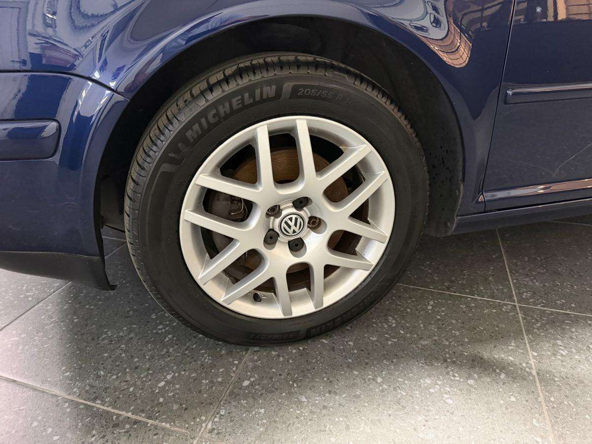 volkswagen-golf-2003-diesel-1896cc