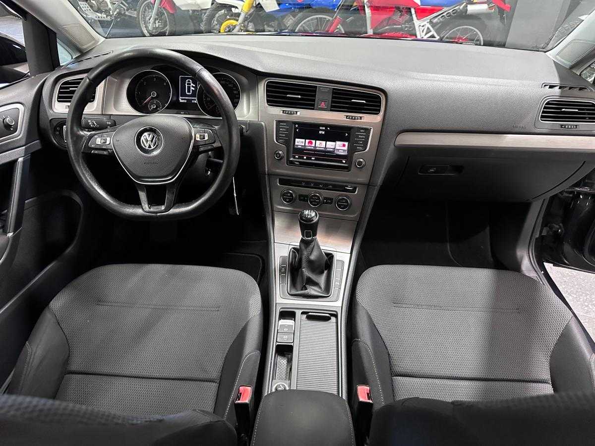 volkswagen-golf-variant-2015-diesel-1598cc
