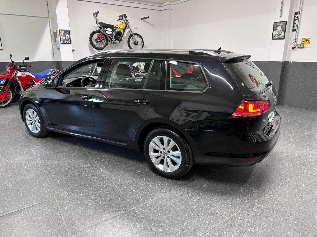 volkswagen-golf-variant-2015-diesel-1598cc