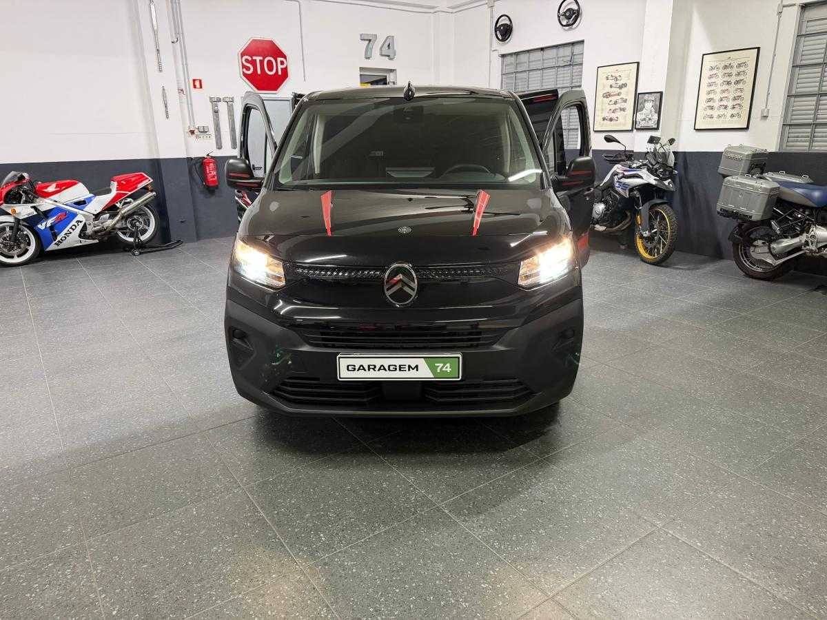 citroen-berlingo-2025-diesel-1499cc
