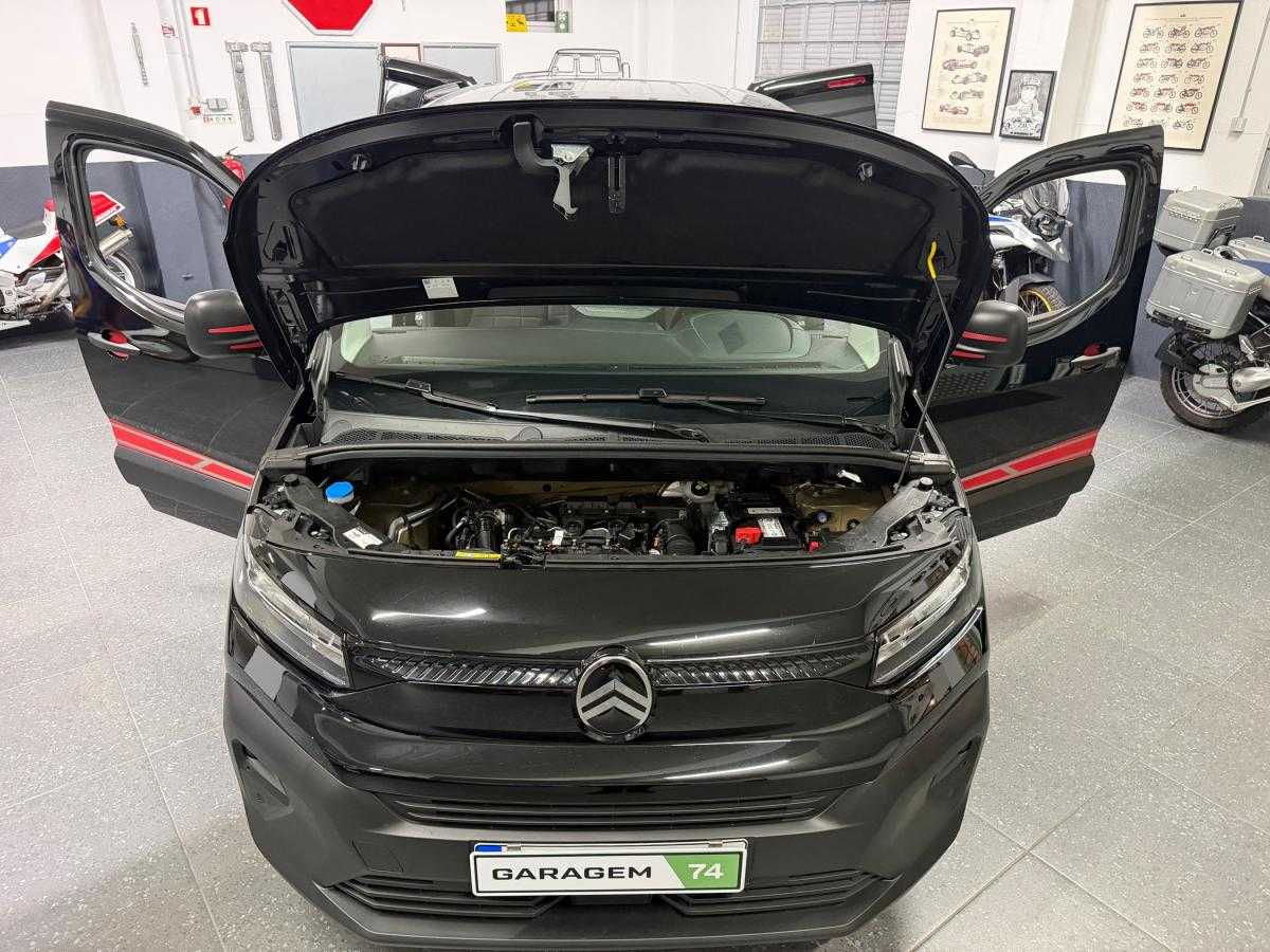 citroen-berlingo-2025-diesel-1499cc