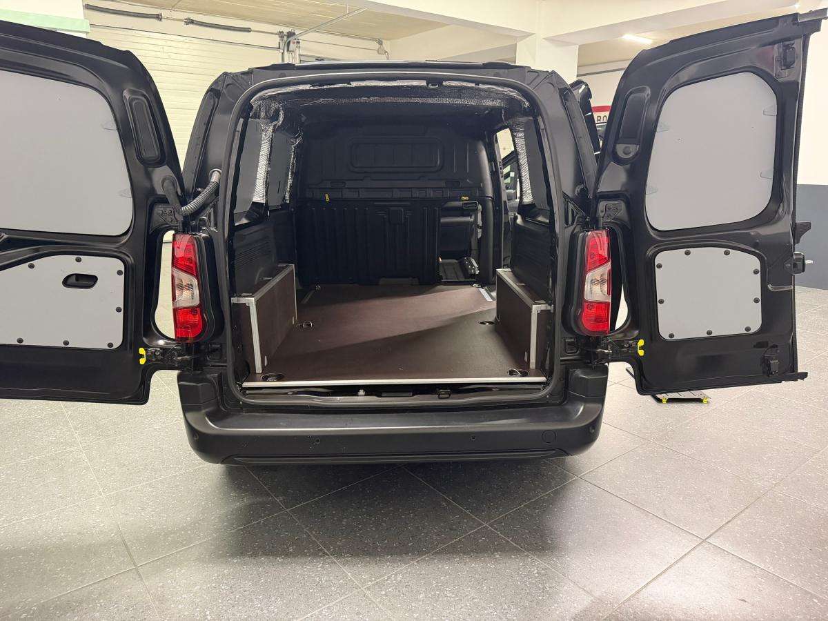 citroen-berlingo-2025-diesel-1499cc