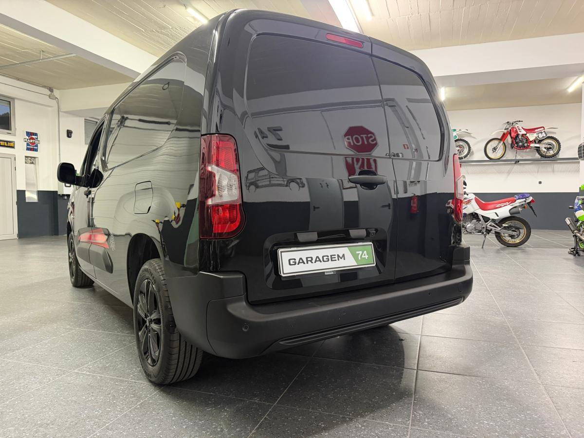 citroen-berlingo-2025-diesel-1499cc