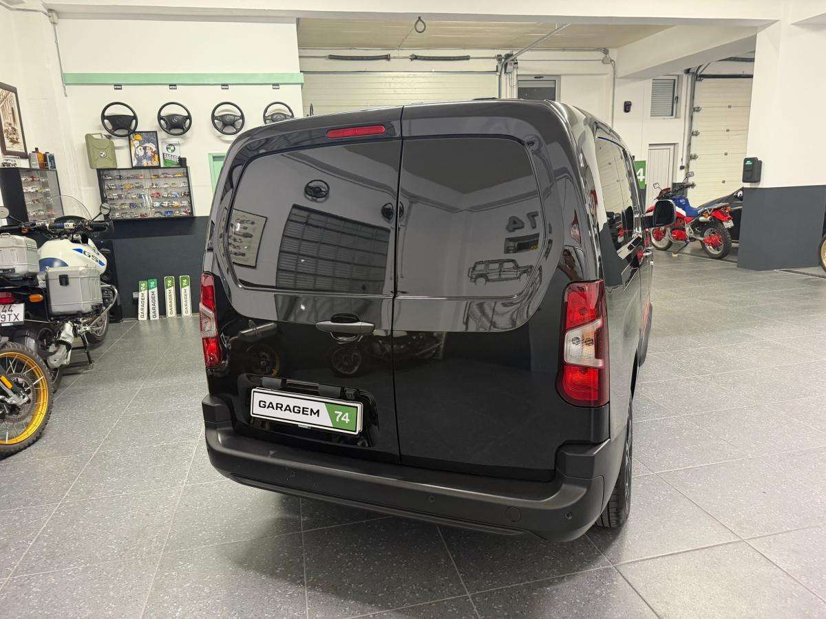 citroen-berlingo-2025-diesel-1499cc