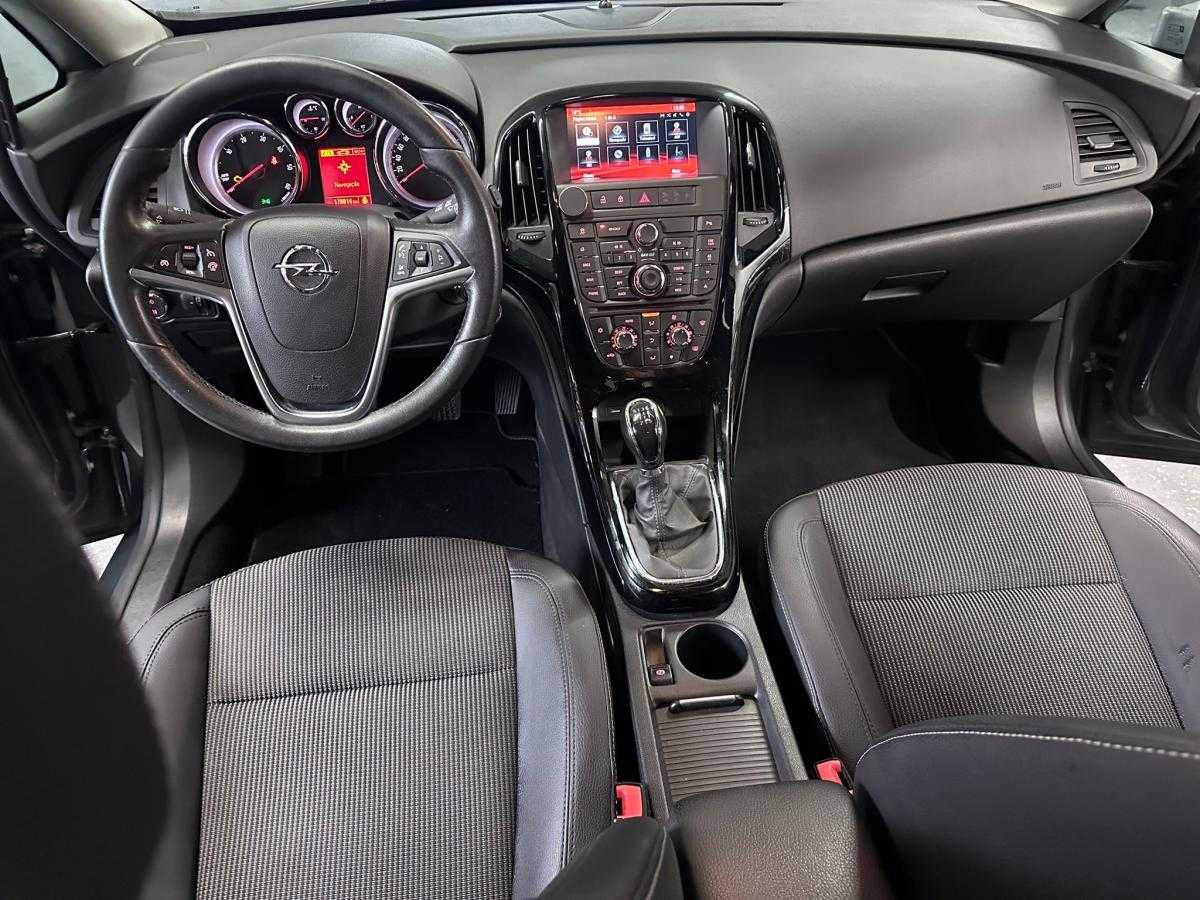 opel-astra-sport-tourer-2016-diesel-1598cc